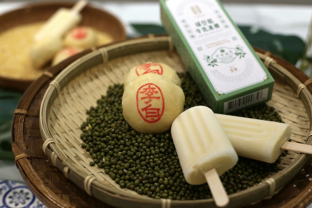 百年漢餅舊振南X杜老爺創意聯名「綠豆椪牛乳冰棒」，全台限量10萬支-2