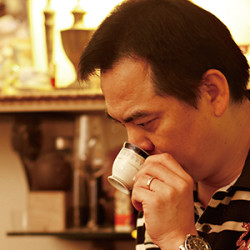 相思李舍李威德    堅持最真的咖啡滋味