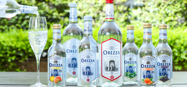 法國科西嘉島孕育的珍稀泉源 香檳級OREZZA 天然氣泡礦泉水