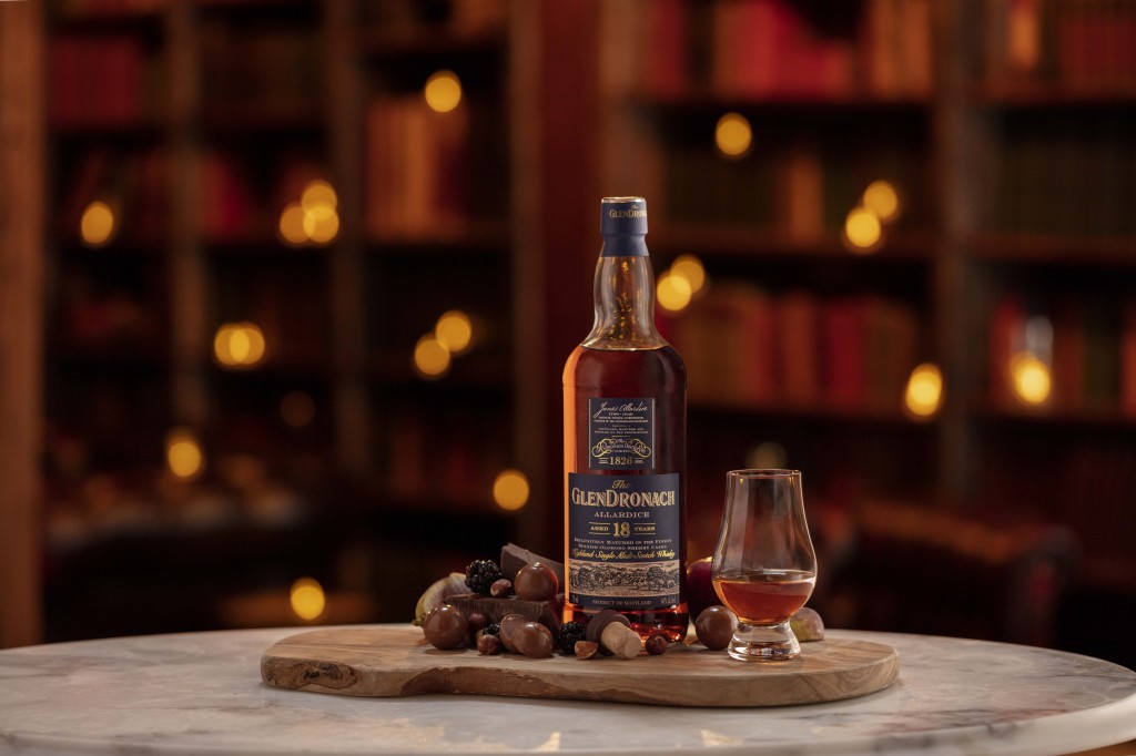 GlenDronach_18YO_Choc_lowres.jpg