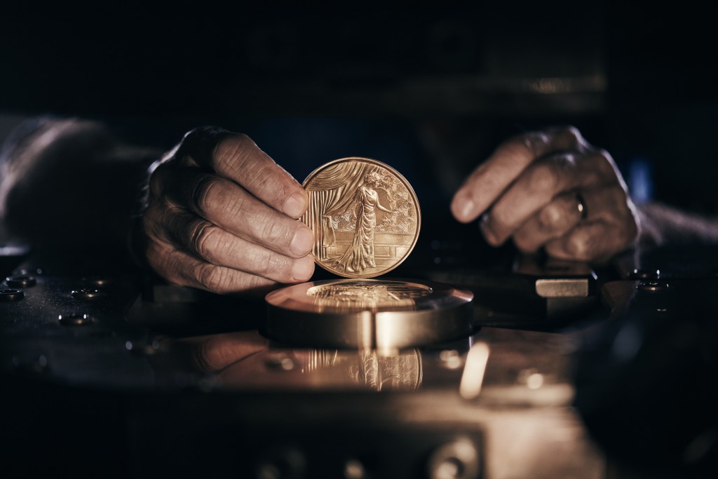 LOUISXIII_TIME COLLECTION 1900_MAKING PROCESS_MONNAIE DE PARIS_7