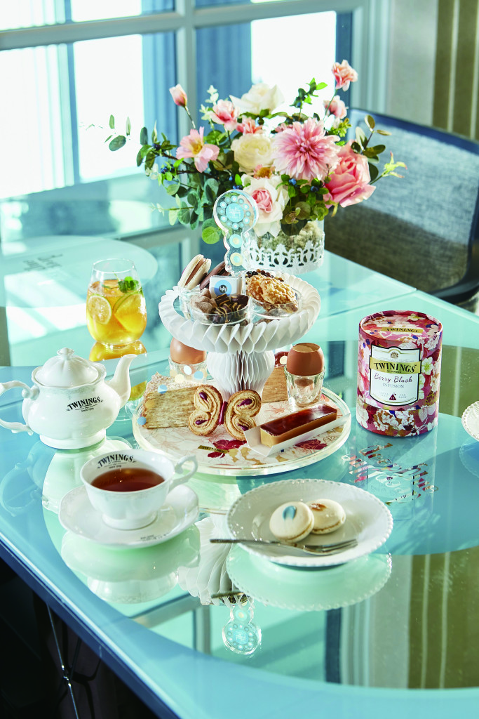 台南-深藍咖啡館奇美店唐寧茶主題雙層架甜點套餐