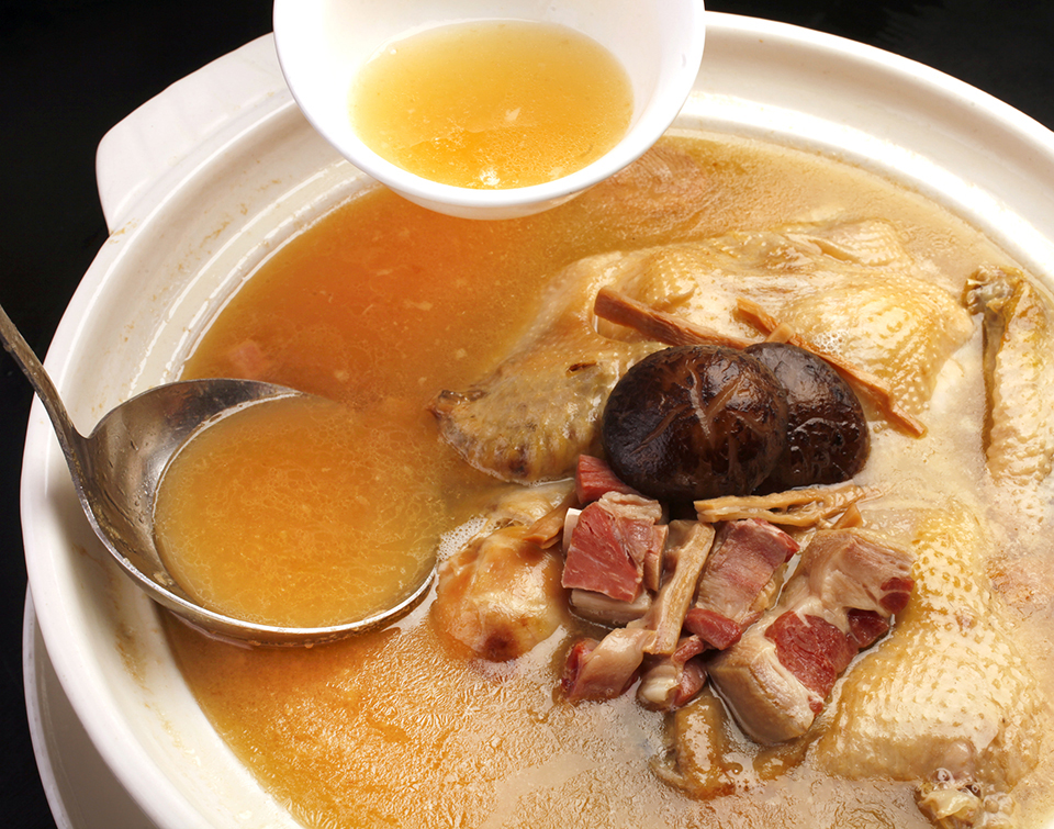 砂鍋火烔雞湯