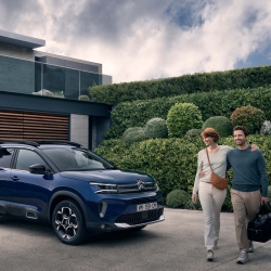 百年車廠演繹魔毯飛行 非凡工藝造就絕對舒適    CITROËN C5 AIRCROSS
