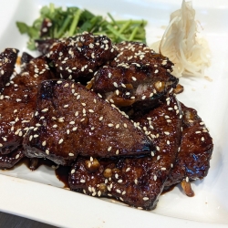 料理之外，還有故事與笑聲