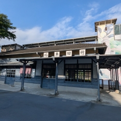 一瓶出自台灣土地的「豆油伯」醬油